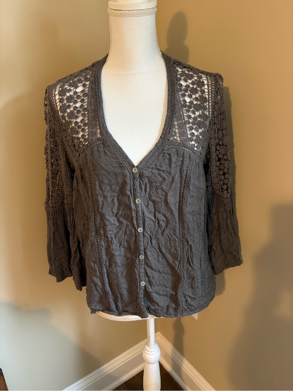 LoveStitch Boho Crochet Lace Button Front Blouse Rayon Long Sleeve M